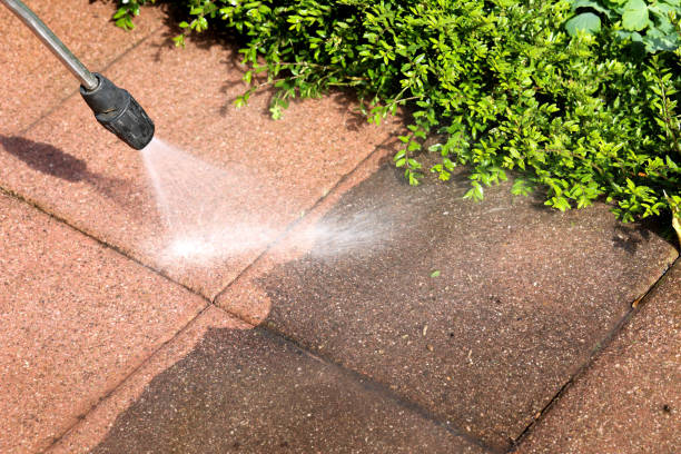 Why Choose Our Certified Pressure Washing Experts for Your Project Needs in Loxahatchee Groves, FL?